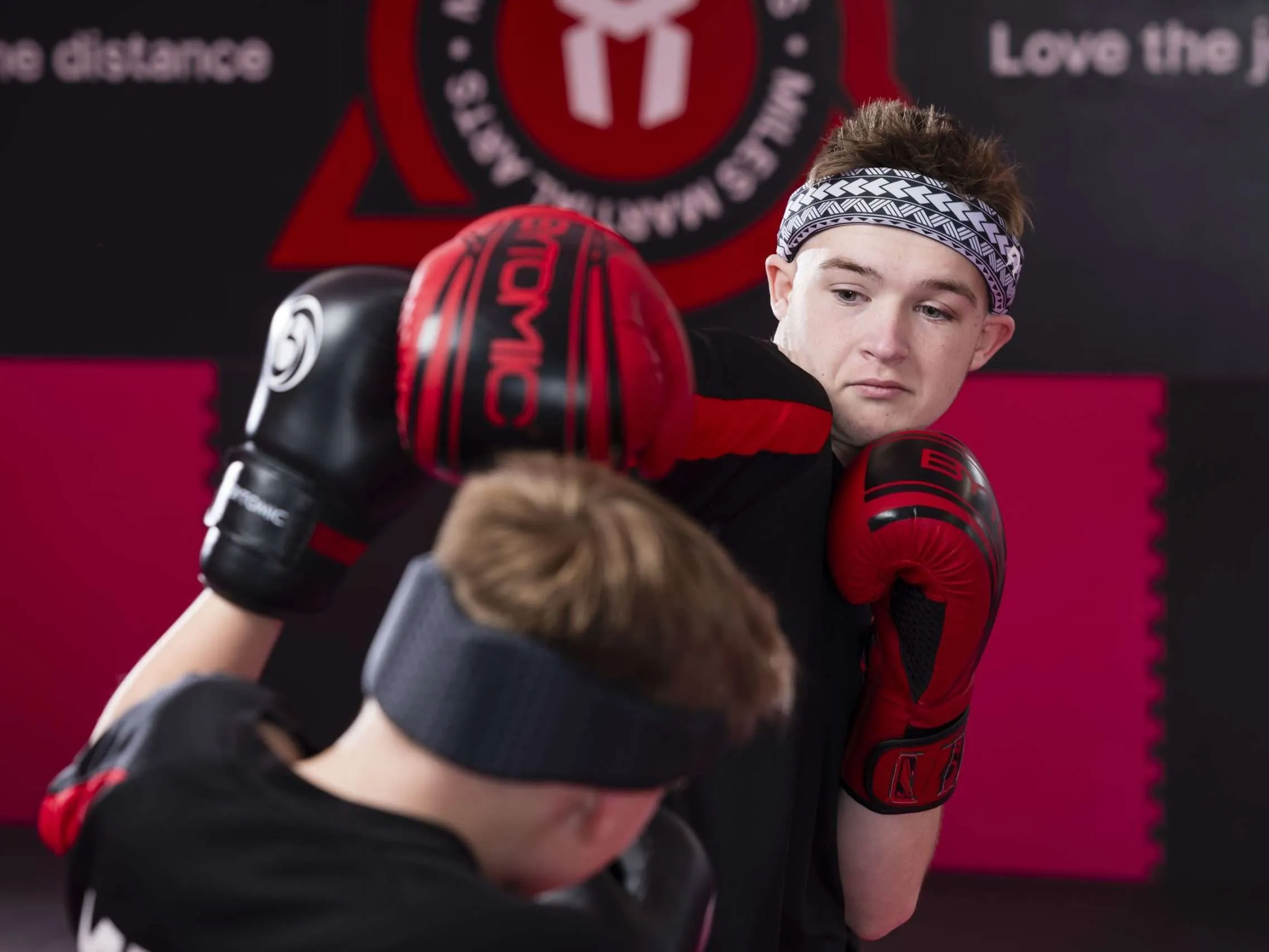 Rezon Halos - Boxing