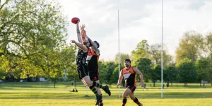 Australian Rule Football and Rezon Halos® Australian Rules Football players weraing Rezon Halos® brain protection.